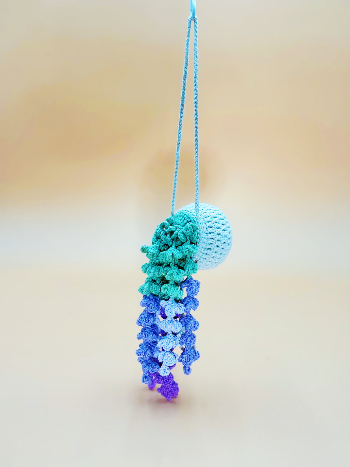 Lavender Hanger (2 Colors)