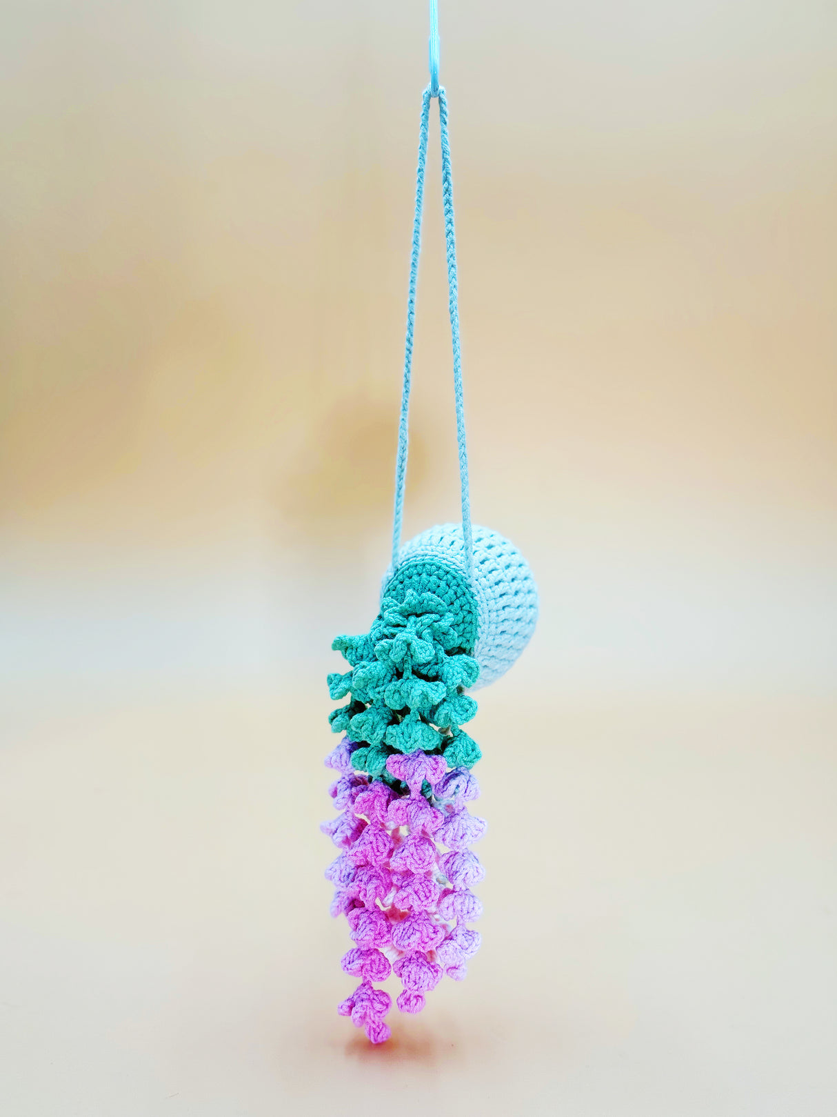 Lavender Hanger (2 Colors)