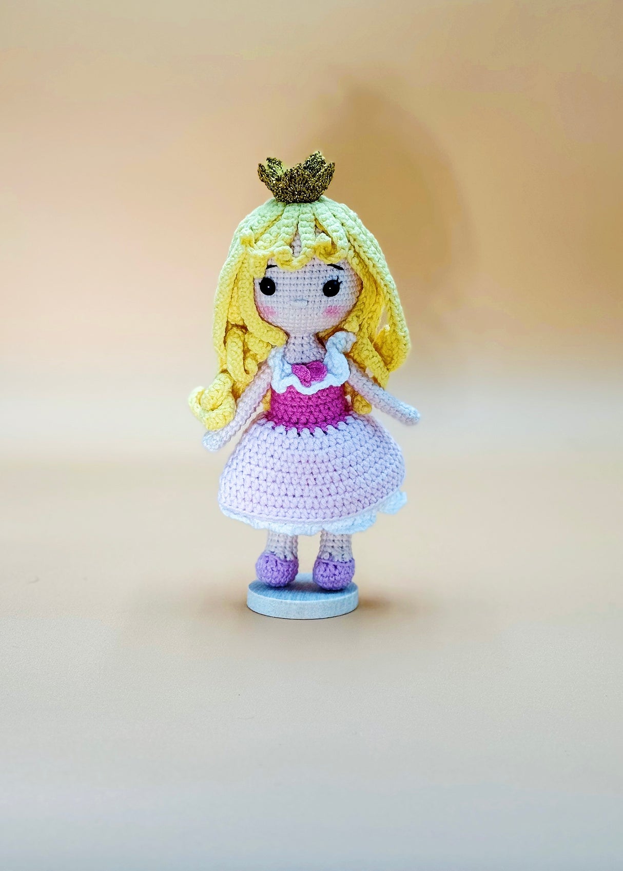 Sleeping Beauty Figure (20cm)
